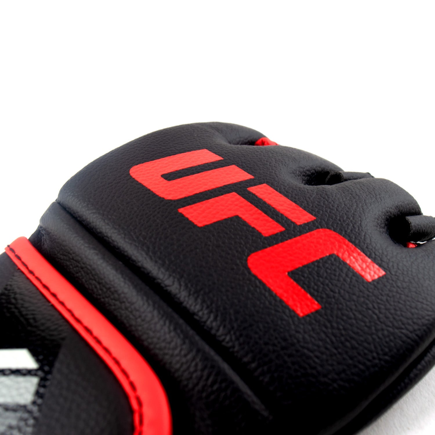 UFC MMA Contender Gloves - 5 oz